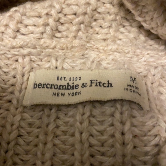 SOLD ππ Abercrombie and Fitch size M turtleneck sweater - Picture 5 of 10